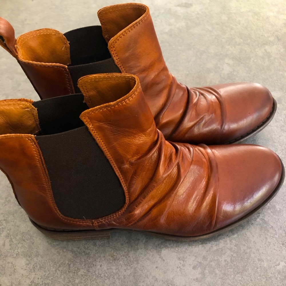 Miz Mooz short boot
